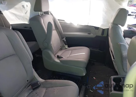 2021 Honda Odyssey Ex z USA, uszkodzony, nr VIN 5FNRL6H58MB041744